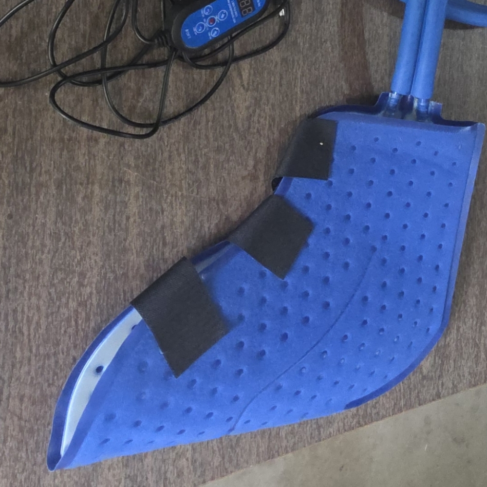 Blue Cold Compression & Recovery System – Relaxation + Wellness Aid - Picture 9 of 9